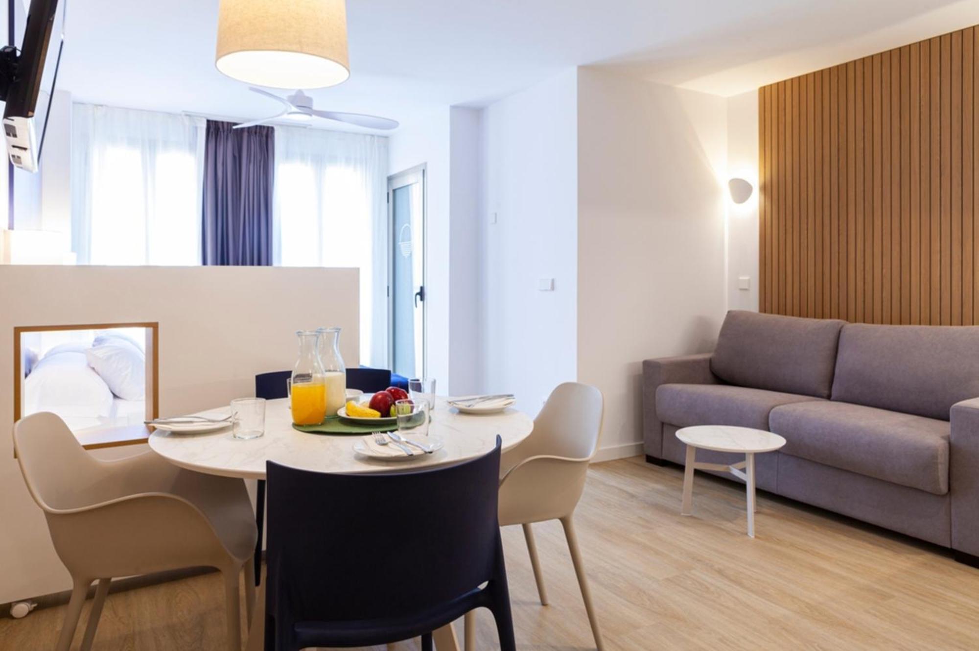 Apartamentos Mayal Con Piscina Benidorm Ruang foto
