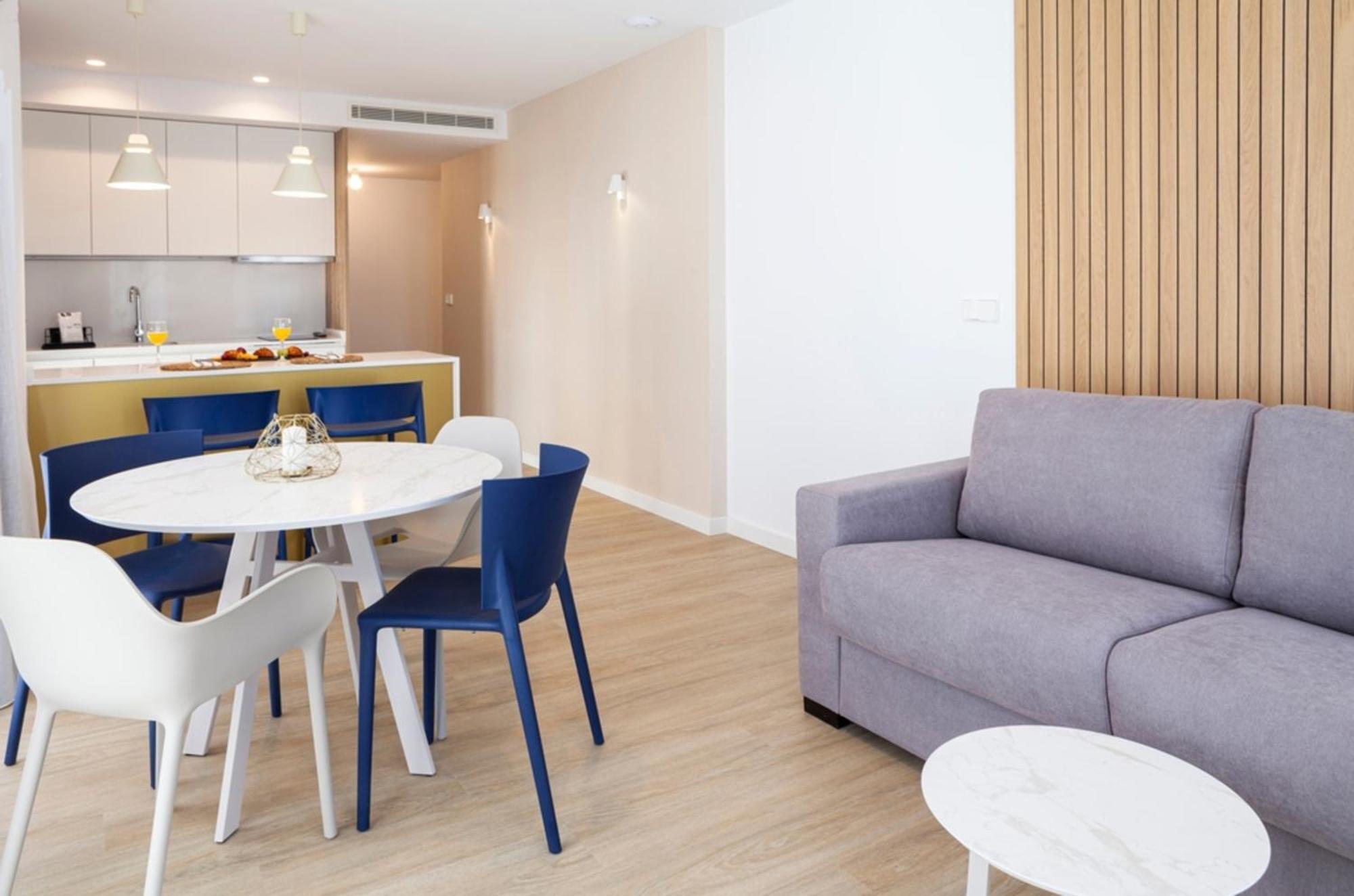 Apartamentos Mayal Con Piscina Benidorm Ruang foto